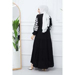 Qumika - Kolları Nakışlı Püskül Bağlamalı Elbise - 005 - Siyah - XL